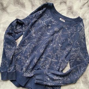 Blue Crew Neck Sweatshirt with White Floral Design